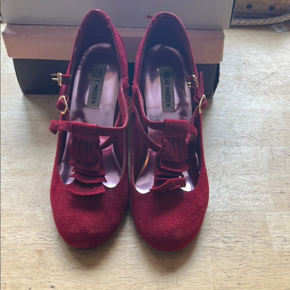 Steve Madden Women's Red Suede Heels